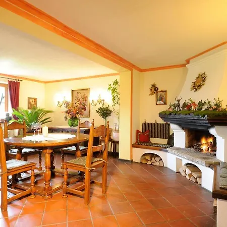 Fruehstueckspension Huber Casa de hóspedes 3*